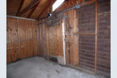 827 Garfield Avenue, Beloit, WI 53511 - Photo 25