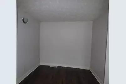 827 Garfield Avenue, Beloit, WI 53511 - Photo 9