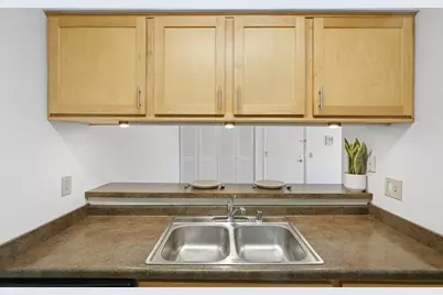 4338 Melody Lane #207, Madison, WI 53704 - Photo 9