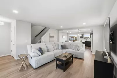 810 Blue Crane Run, Verona, WI 53593 - Photo 3