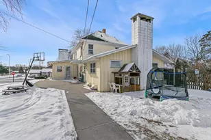 435 8th St, Baraboo, WI 53913 - Photo 41