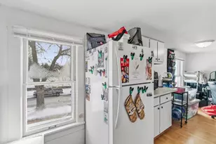 435 8th St, Baraboo, WI 53913 - Photo 9