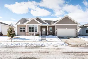 608 Burnt Sienna Dr, Middleton, WI 53562 - Photo 1
