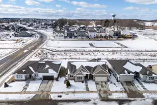 608 Burnt Sienna Dr, Middleton, WI 53562 - Photo 45