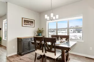 608 Burnt Sienna Dr, Middleton, WI 53562 - Photo 9