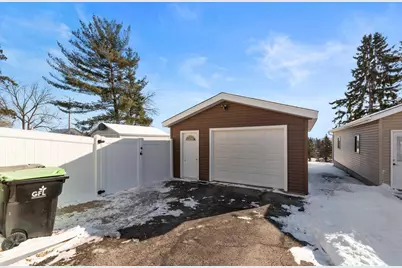 405 Rosendale Street, Beaver Dam, WI 53916 - Photo 3