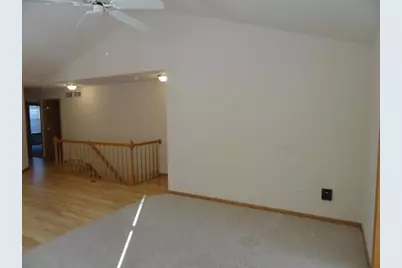 607 Malvern Hill Dr, Madison, WI 53718 - Photo 13