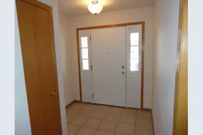 607 Malvern Hill Dr, Madison, WI 53718 - Photo 9