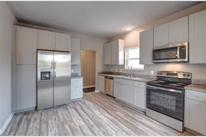 632 W Delavan Drive, Janesville, WI 53548 - Photo 11