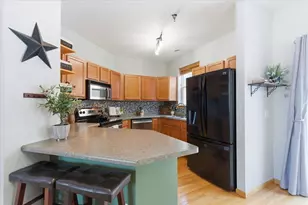 14 S Gardens Way, Fitchburg, WI 53711 - Photo 9