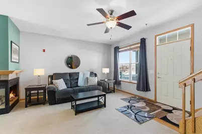 14 S Gardens Way, Fitchburg, WI 53711 - Photo 5