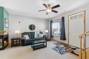 14 S Gardens Way, Fitchburg, WI 53711 - Photo 5