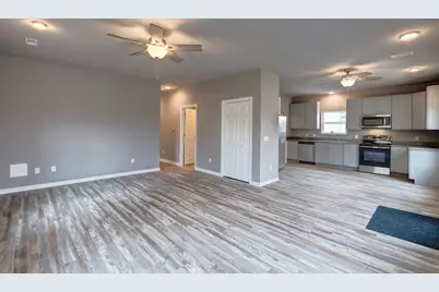 620 W Delavan Drive, Janesville, WI 53548 - Photo 5