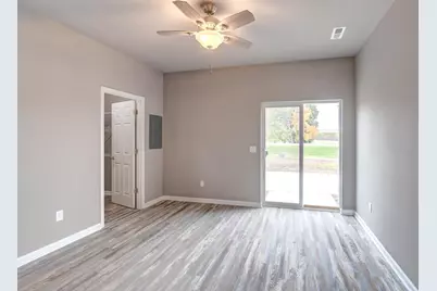 620 W Delavan Drive, Janesville, WI 53548 - Photo 15