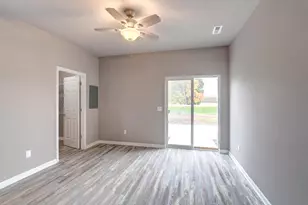 620 W Delavan Dr, Janesville, WI 53548 - Photo 15