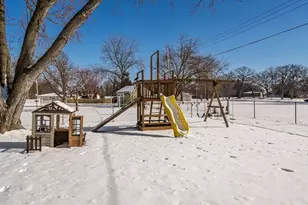 2282 Bootmaker Dr, Beloit, WI 53511 - Photo 57