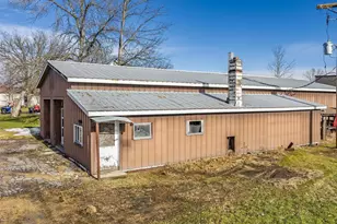 1002 Academy St, Elroy, WI 53929 - Photo 45