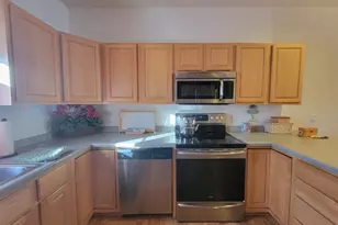 827 Sutherland Ave, Janesville, WI 53545 - Photo 13