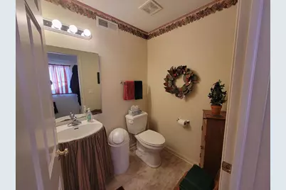 827 Sutherland Avenue, Janesville, WI 53545 - Photo 15