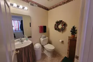 827 Sutherland Ave, Janesville, WI 53545 - Photo 15