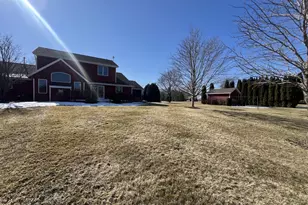 6692 W Thornapple Dr, Janesville, WI 53548 - Photo 7