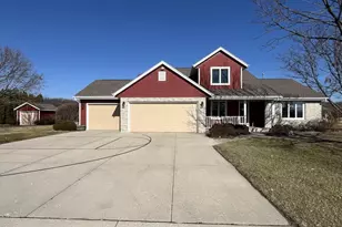 6692 W Thornapple Dr, Janesville, WI 53548 - Photo 1