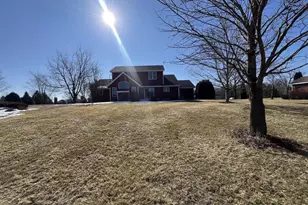 6692 W Thornapple Dr, Janesville, WI 53548 - Photo 9