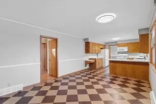 126 Ellickson St, Arlington, WI 53911 - Photo 3