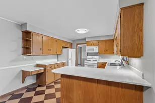 126 Ellickson St, Arlington, WI 53911 - Photo 5