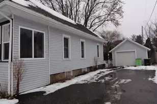 153 W Charles St, Markesan, WI 53946 - Photo 3