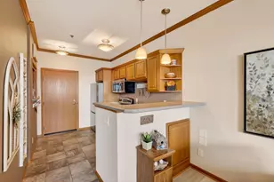 2581 Smith's Crossing, Sun Prairie, WI 53590 - Photo 7