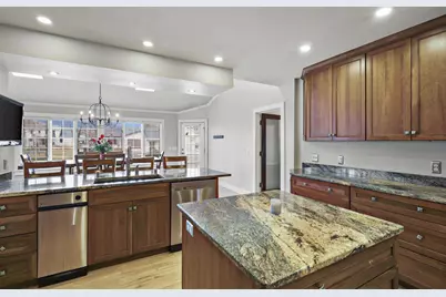 155 Prairie Avenue, Prairie Du Sac, WI 53578 - Photo 9