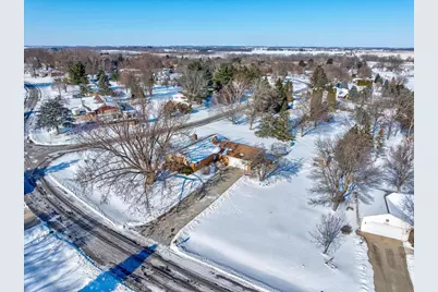 2718 Hilltop Drive, Sun Prairie, WI 53590 - Photo 33