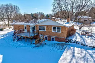 2718 Hilltop Dr, Sun Prairie, WI 53590 - Photo 39