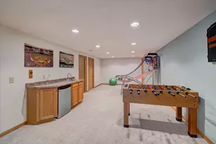 2718 Hilltop Dr, Sun Prairie, WI 53590 - Photo 27