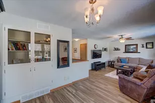 2718 Hilltop Dr, Sun Prairie, WI 53590 - Photo 13