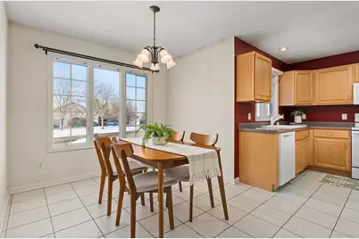 3155 Selkirk Drive, Sun Prairie, WI 53590 - Photo 9