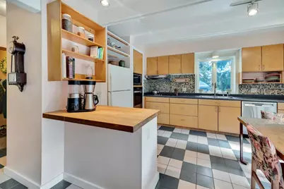 5745 Bittersweet Place, Madison, WI 53705 - Photo 11