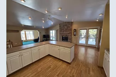 N6333 Suburban Heights Road, Pardeeville, WI 53954 - Photo 7