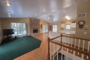 N6333 Suburban Heights Rd, Pardeeville, WI 53954 - Photo 15