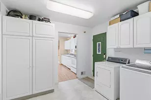 N6333 Suburban Heights Rd, Pardeeville, WI 53954 - Photo 7