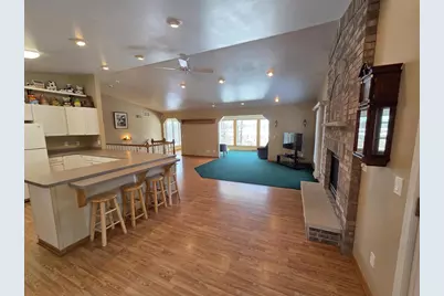 N6333 Suburban Heights Road, Pardeeville, WI 53954 - Photo 11