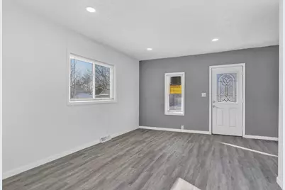 1025 10th Street, Beloit, WI 53511 - Photo 9