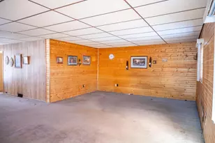 207 Spring St, Elroy, WI 53929 - Photo 19