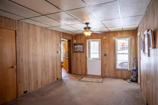 207 Spring St, Elroy, WI 53929 - Photo 15