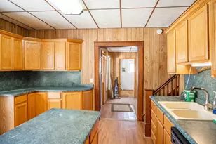 207 Spring St, Elroy, WI 53929 - Photo 21