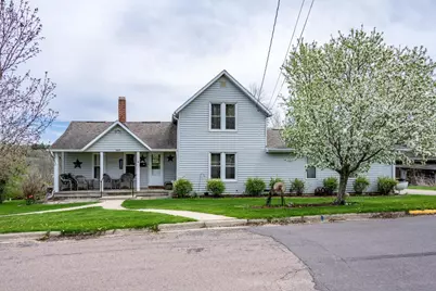 207 Spring Street, Elroy, WI 53929 - Photo 1