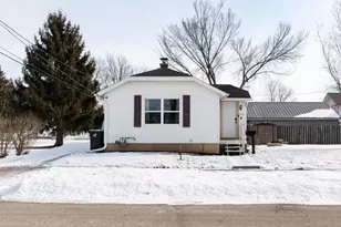 231 Hillyer St, Waupun, WI 53963 - Photo 3