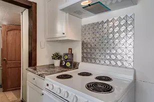 231 Hillyer St, Waupun, WI 53963 - Photo 9