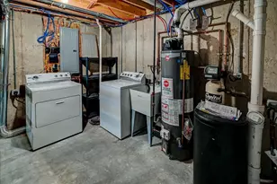 204 S Musket Ridge Dr, Sun Prairie, WI 53590 - Photo 39